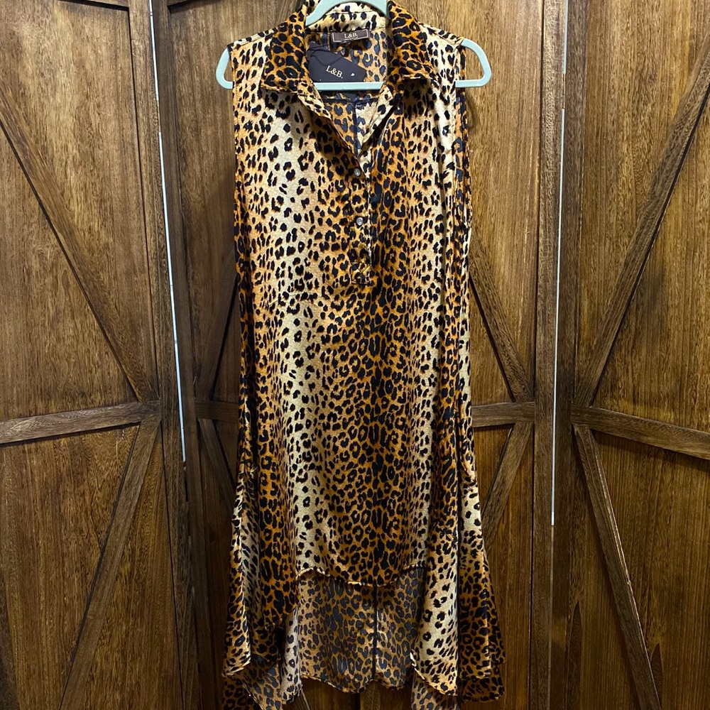L & B Leopard Sleeveless Dress   New with Tags.  Size Large